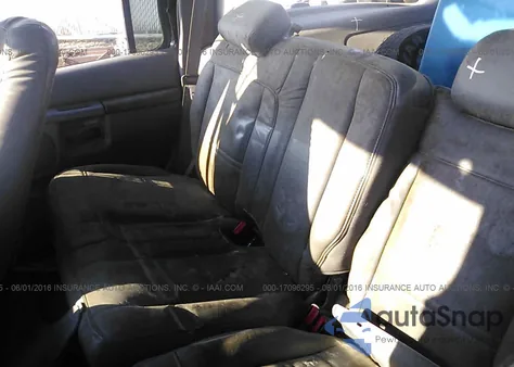 1999 Ford Explorer из США, поврежденный, VIN 1FMZU35P5XZB27430